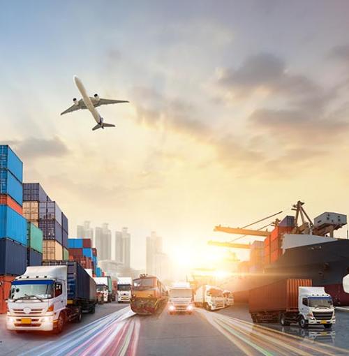 internationaal transport: containerschip, vliegtuig, vrachtwagens