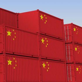 containers met daarop de Chinese vlag