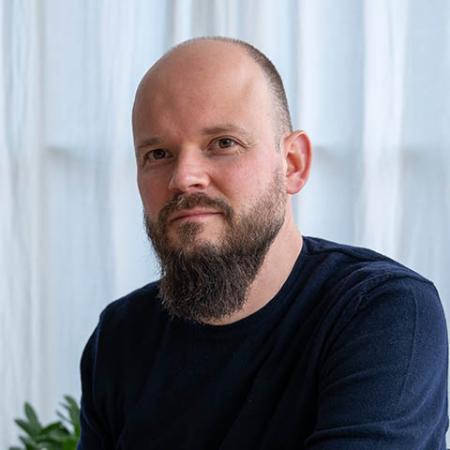 portret Bram Algoet