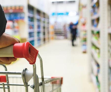 winkelen in een supermarkt