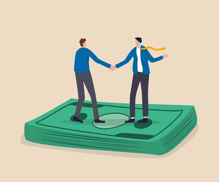 illustratie werkgever en werknemer schudden de hand op een stapel bankbiljetten