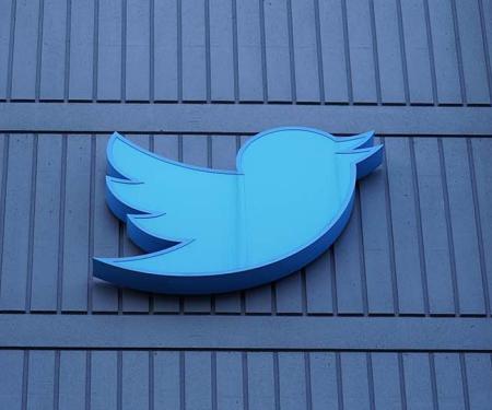 Twitter-logo op hoofdzetel in San Francisco