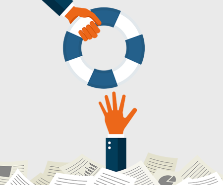 illustratie: hand reikt reddingsboei naar hand van iemand die wegzakt in papierberg