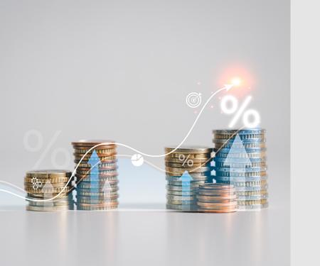 stapeltjes muntstukken illustreren lichte groei